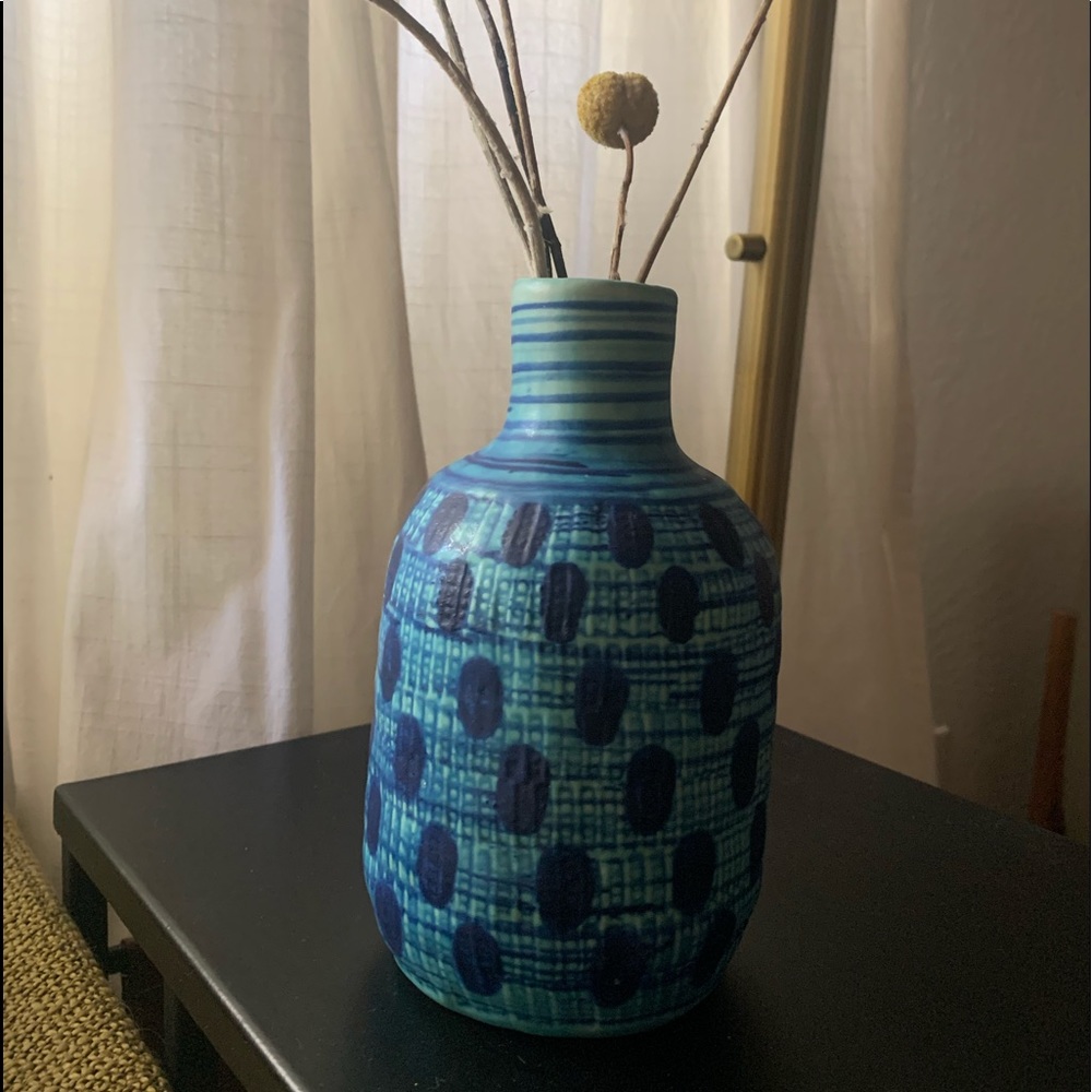Crate and barrel blue vase